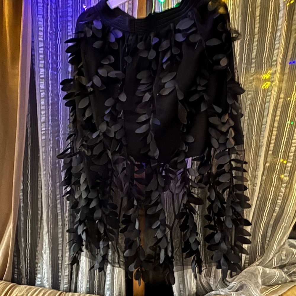 Chic Black Leaf-Embellished Top